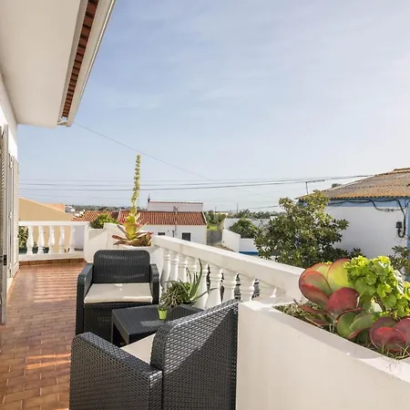 בית נופש Casa Rocha פרה